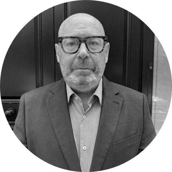 Headshot of Michael Buxton